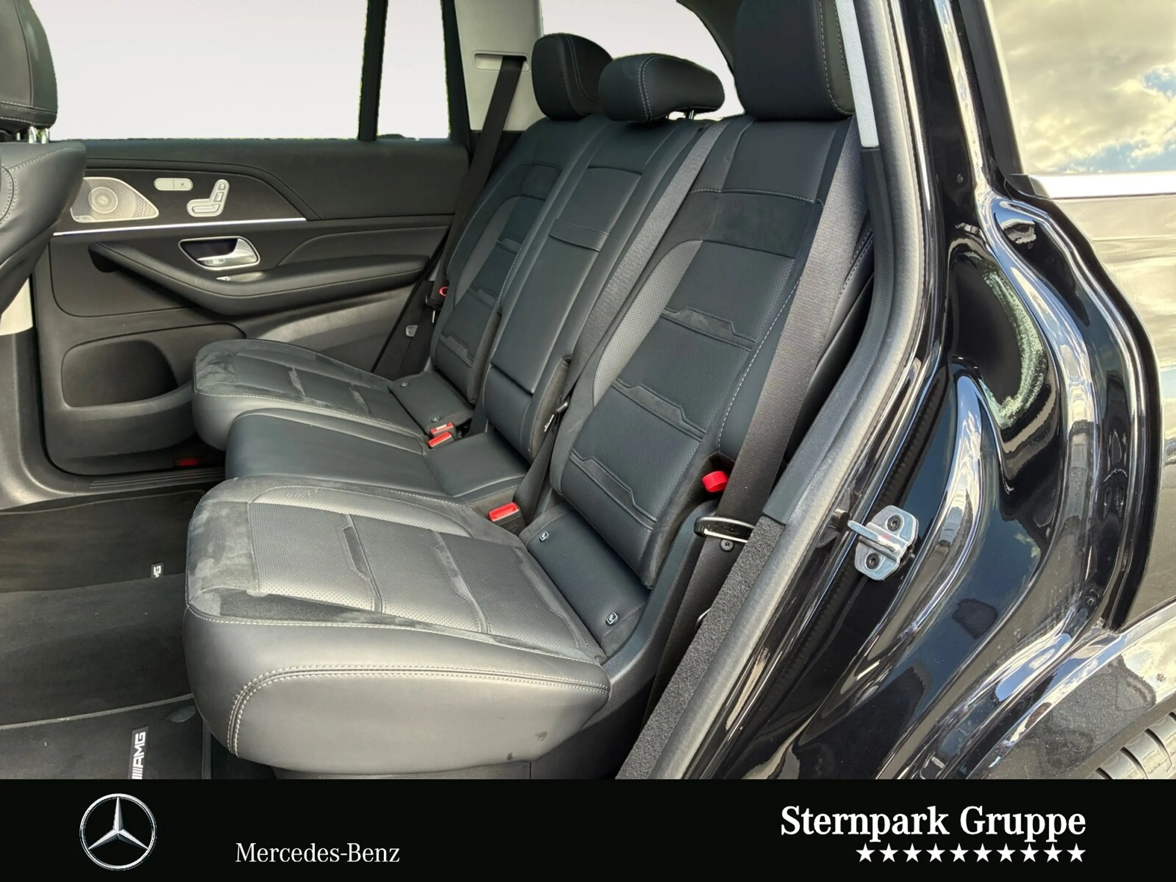 Mercedes-Benz GLS 63 AMG GLS 63 AMG 4M+ Prem+*AHK*Massage*Drivers*Distro* — photo 13