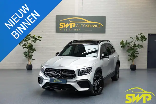 Mercedes-Benz GLB 200 AMG Line 7p. | Pano | Widescreen | Sfeerverlichtin