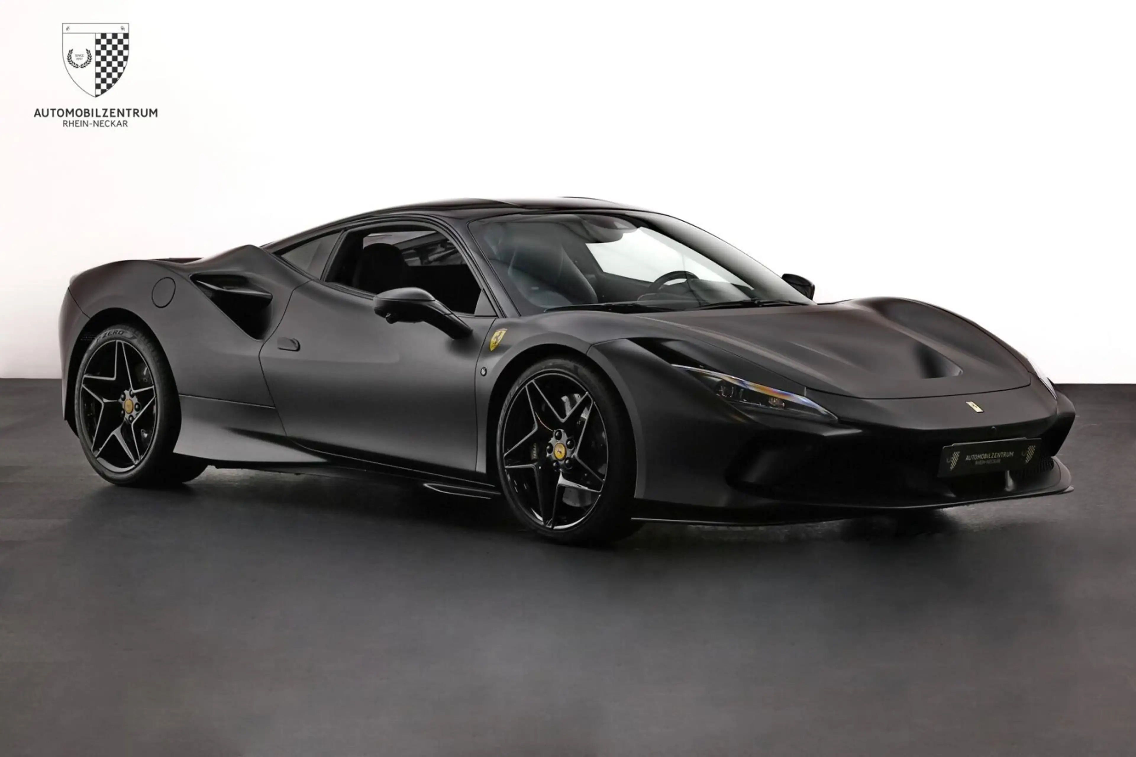 Ferrari F8 Tributo F8 Tributo Carbon-LED/Lift/360Kam/Garantie05/27 — photo 12