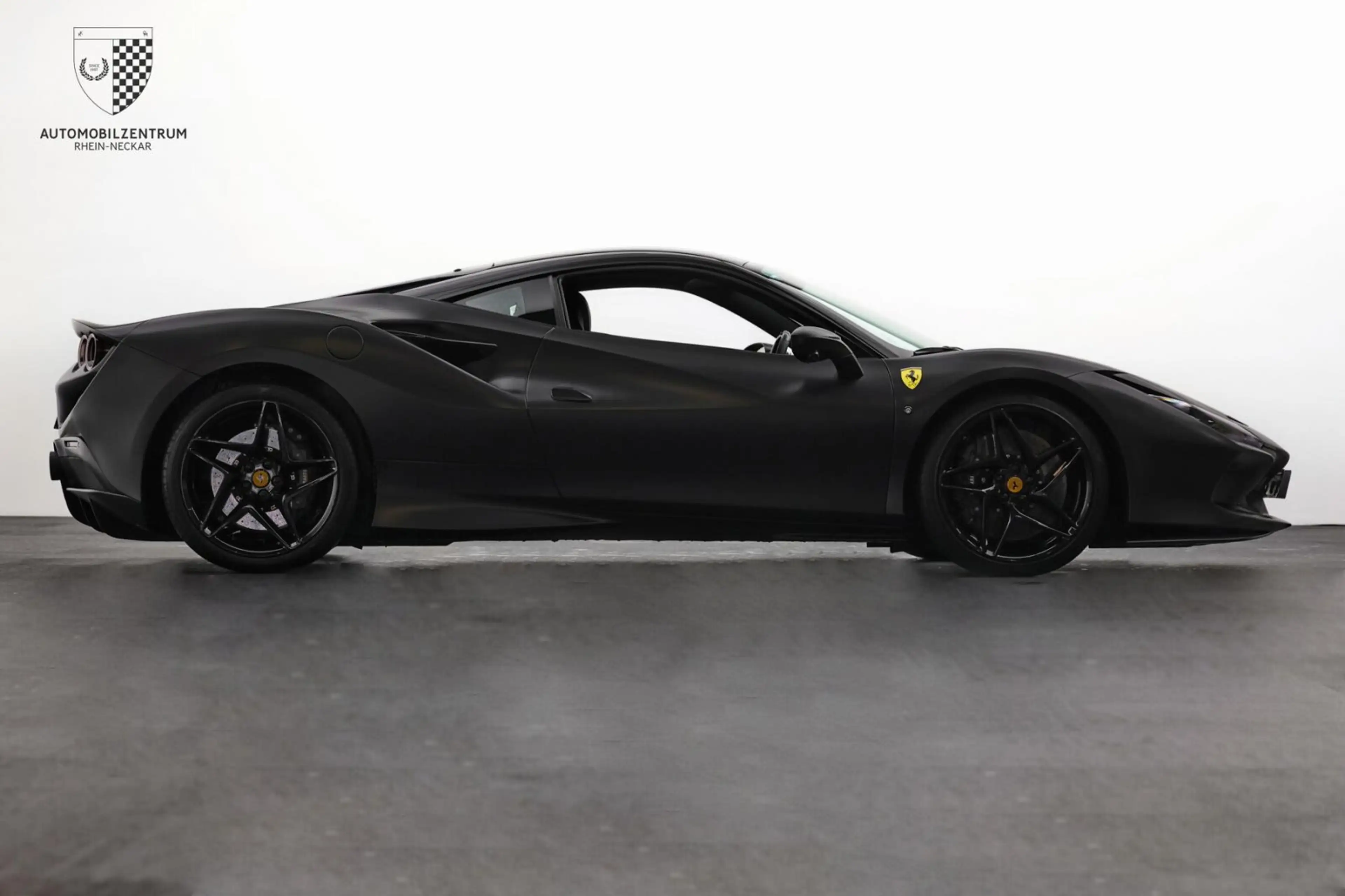 Ferrari F8 Tributo F8 Tributo Carbon-LED/Lift/360Kam/Garantie05/27 — photo 10