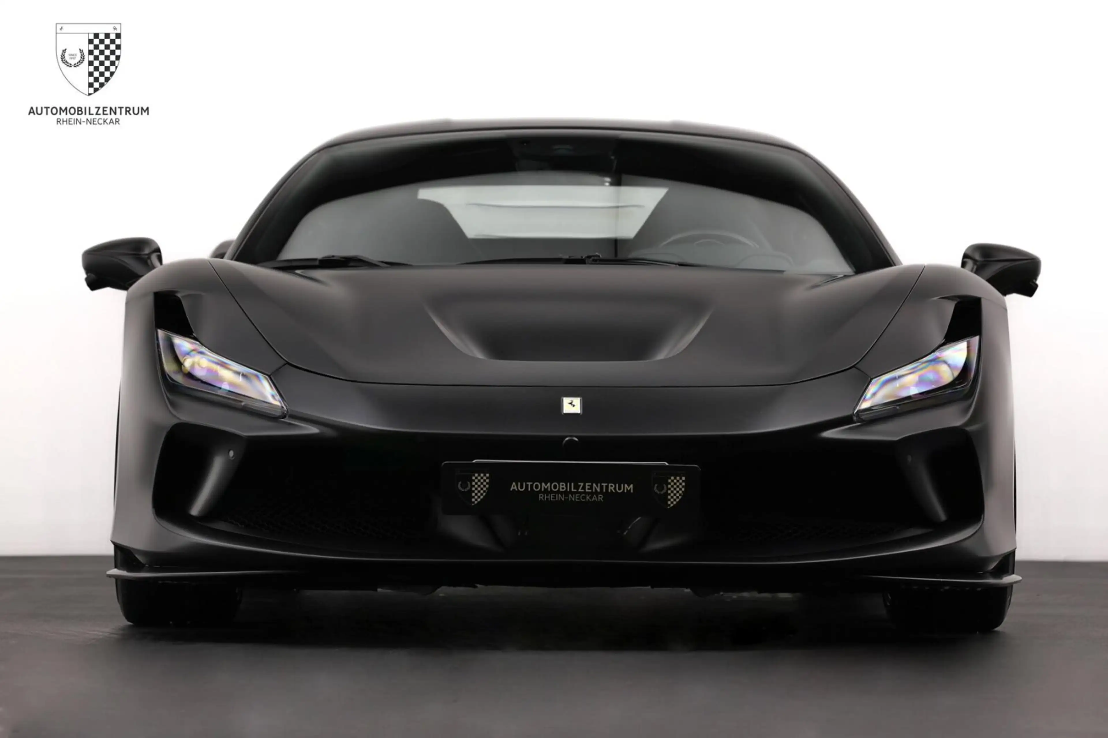 Ferrari F8 Tributo F8 Tributo Carbon-LED/Lift/360Kam/Garantie05/27 — photo 2