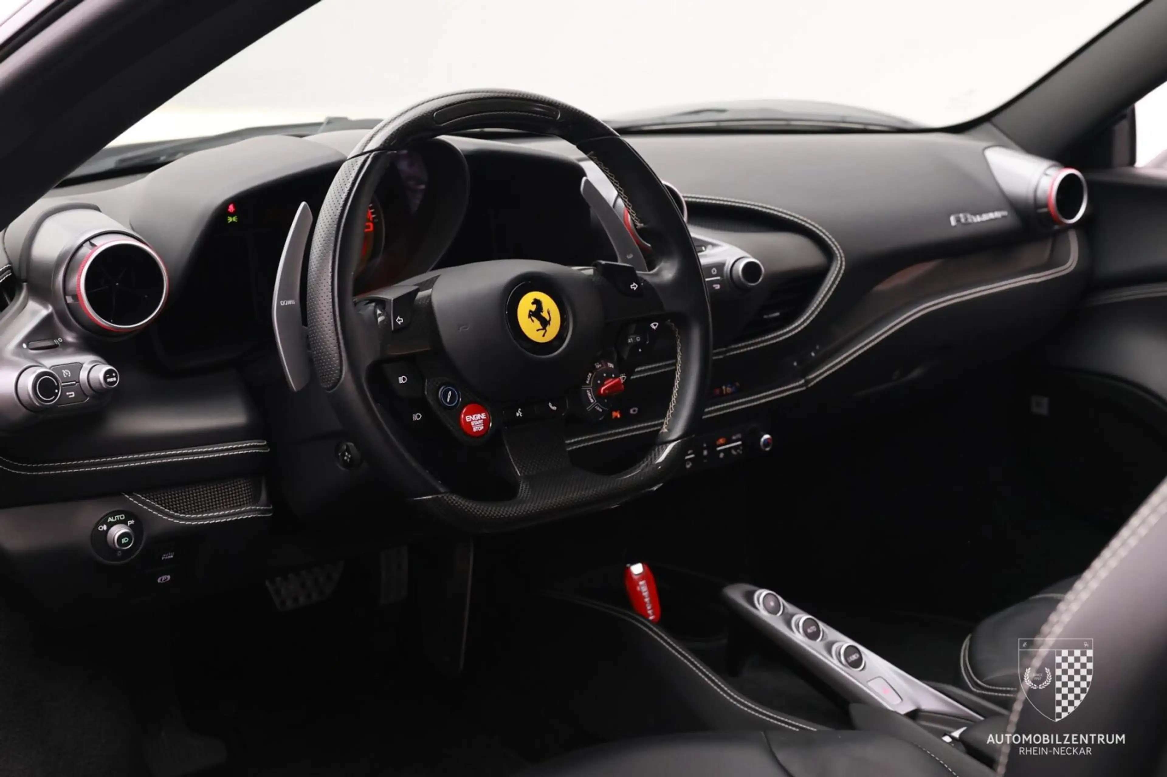 Ferrari F8 Tributo F8 Tributo Carbon-LED/Lift/360Kam/Garantie05/27 — photo 15