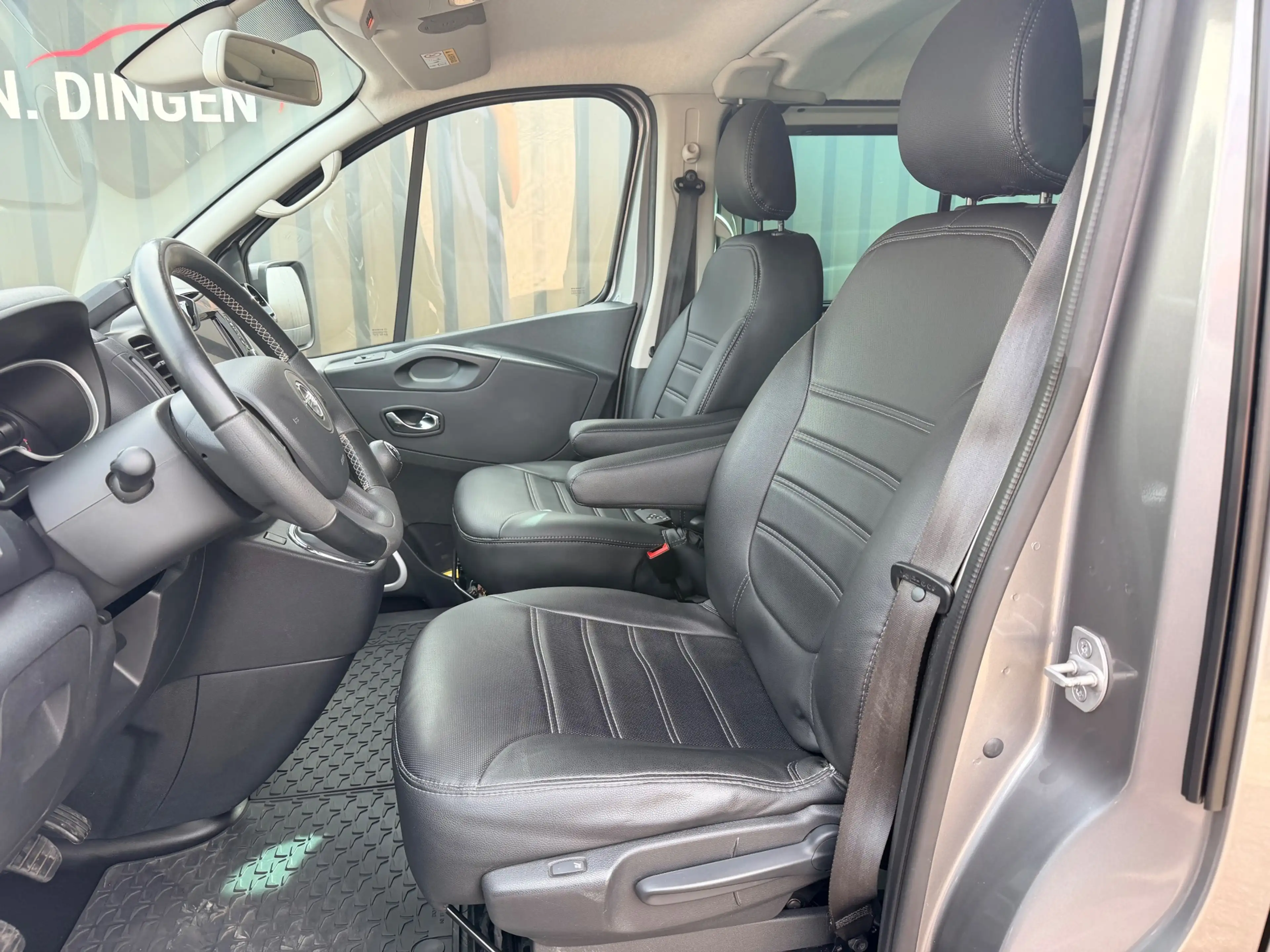 Opel Vivaro 1.6 CDTI L2H1 Innovation EcoFlex — photo 6