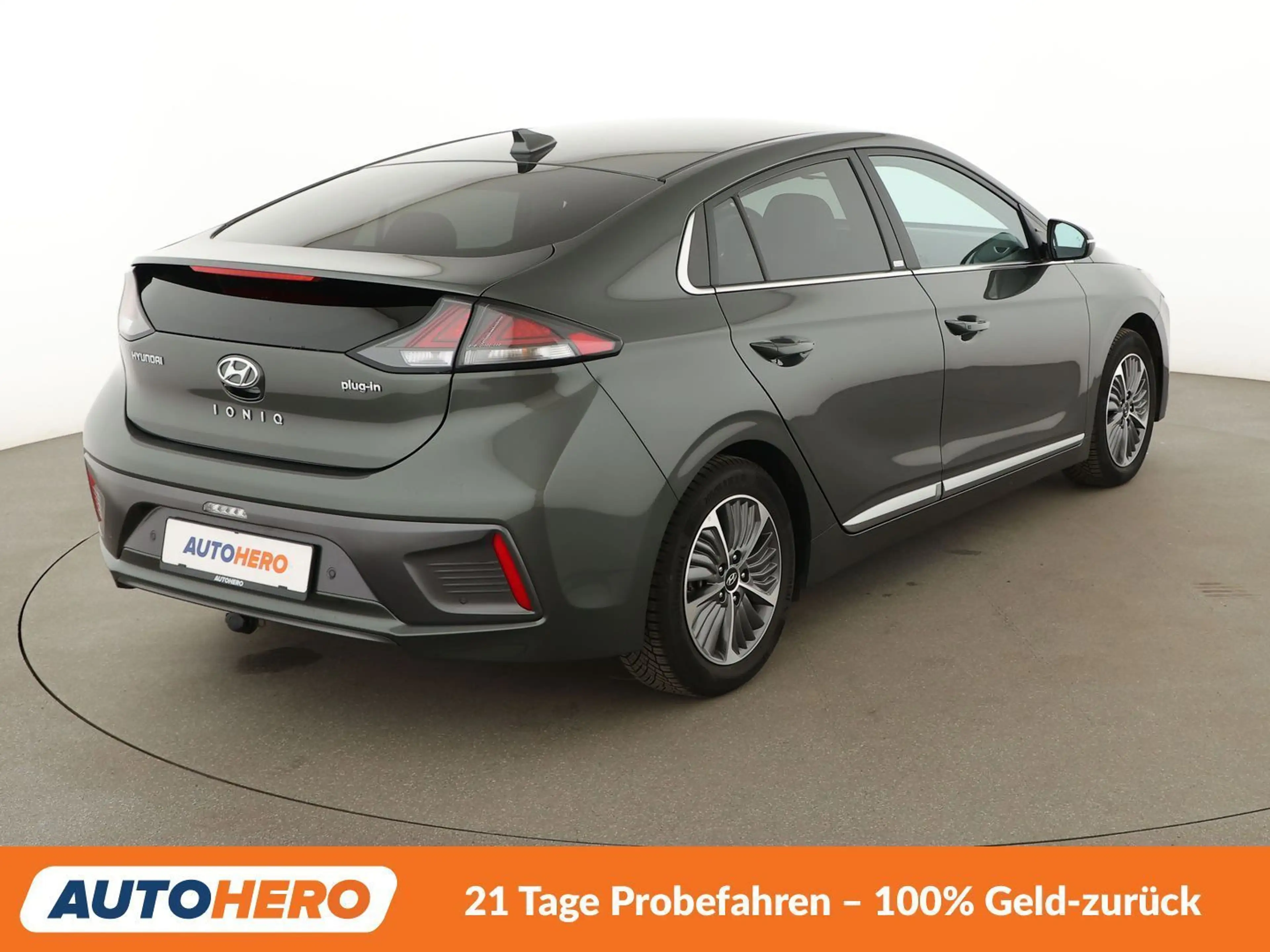 Hyundai IONIQ 1.6 Plug-in Hybrid Prime Aut.*NAV*ACC*CAM*PDC*SHZ* — photo 6