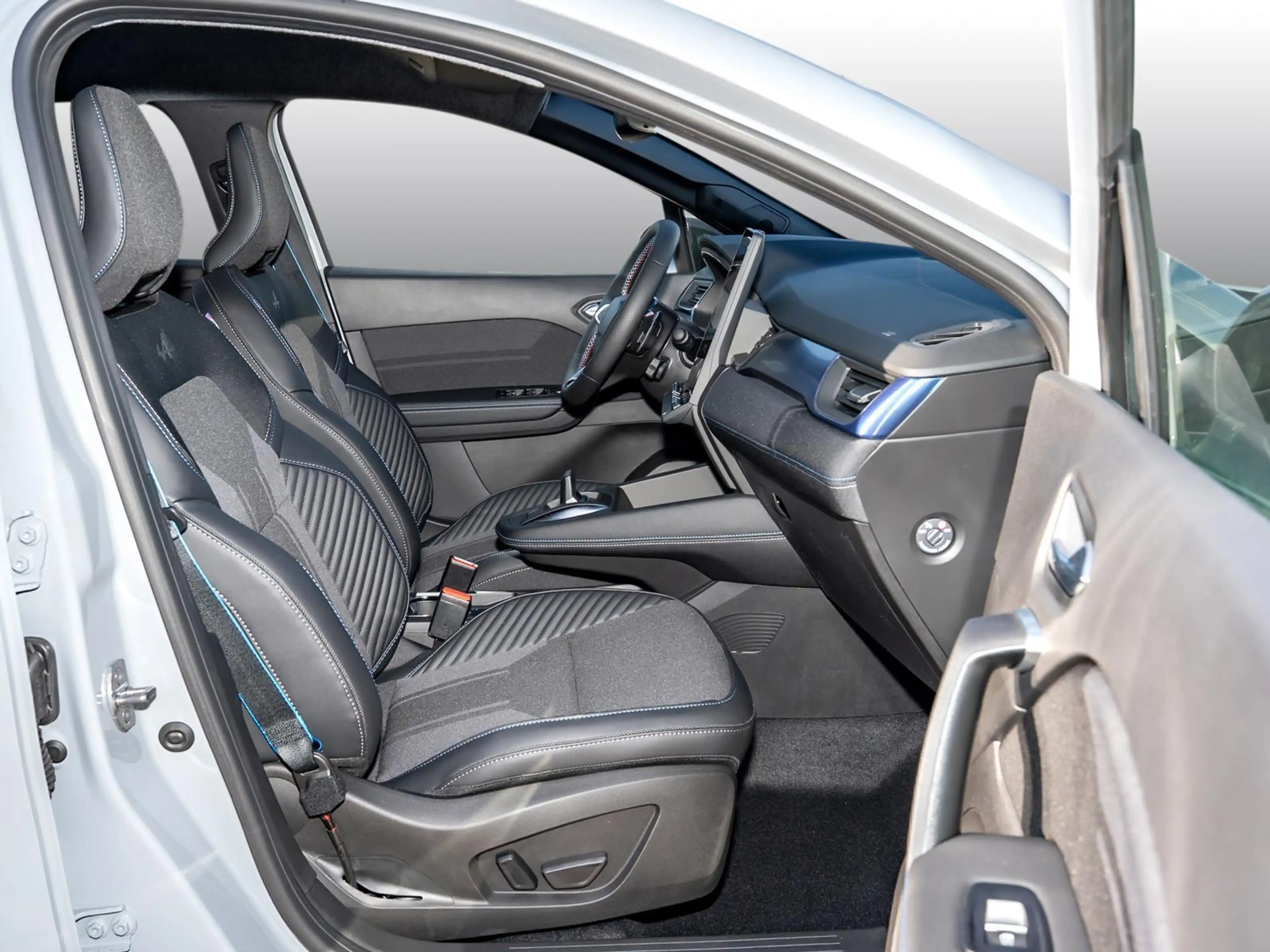 Renault Symbioz Esprit Alpine Mild Hybrid 140 EDC NAVI — photo 3