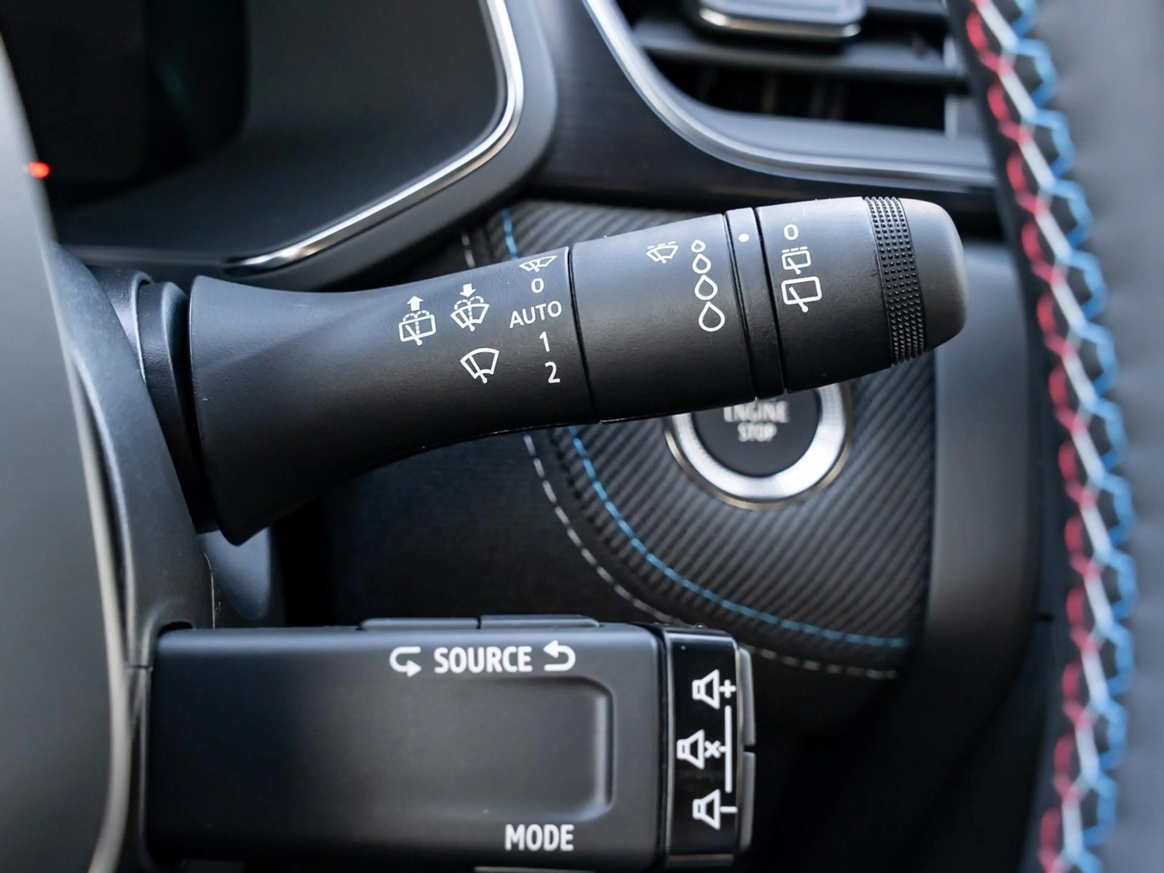 Renault Symbioz Esprit Alpine Mild Hybrid 140 EDC NAVI — photo 8