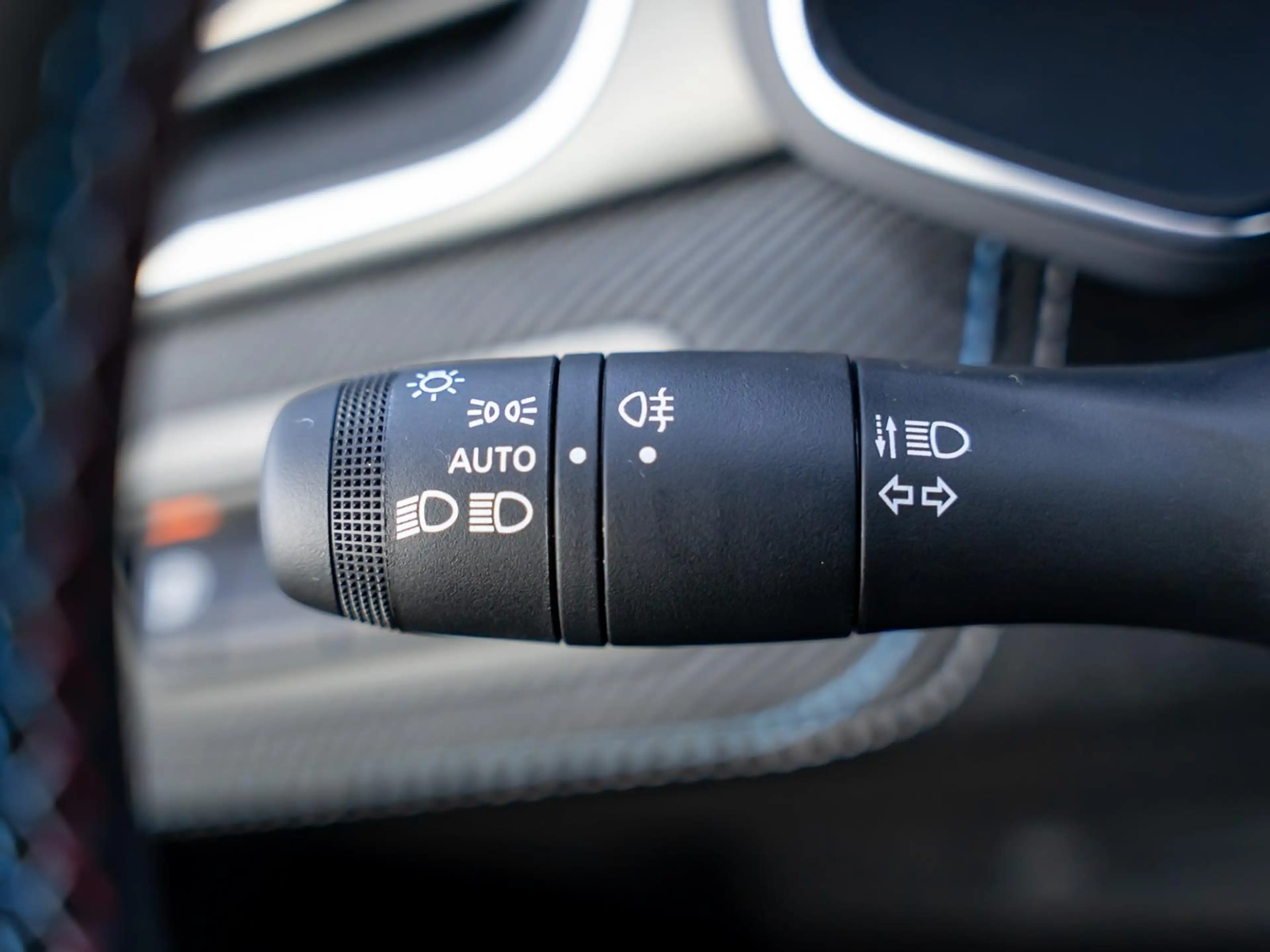 Renault Symbioz Esprit Alpine Mild Hybrid 140 EDC NAVI — photo 9