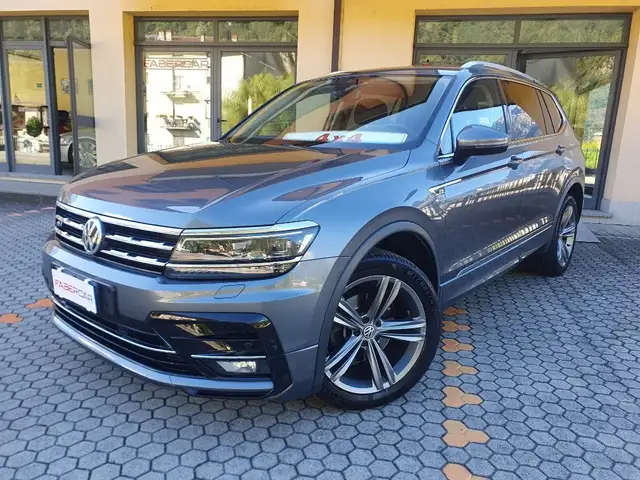 Volkswagen Tiguan Allspace 2.0 TDI R-Line 150cv 4Motion DSG 7 posti
