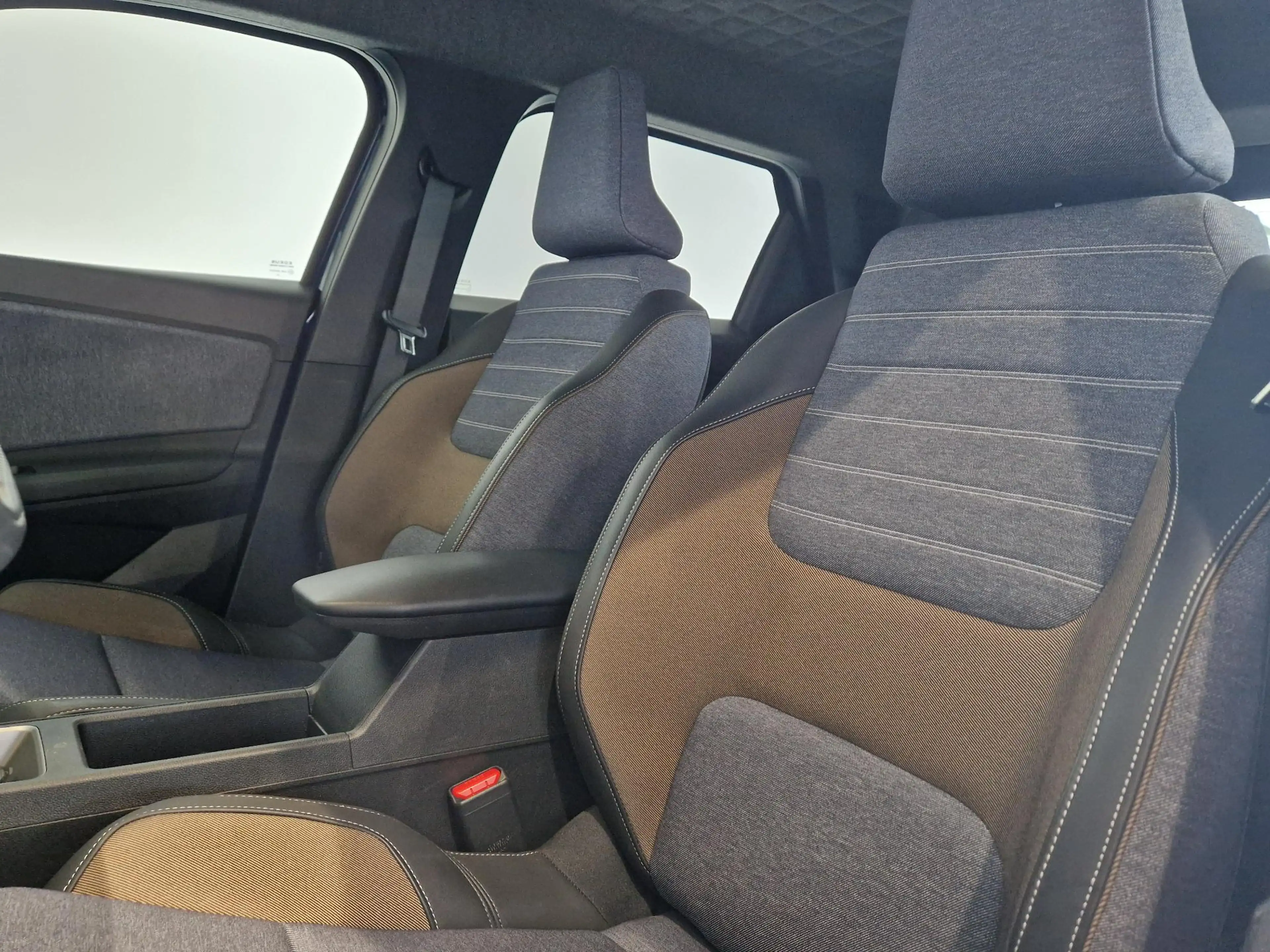 Renault R 5 comfort range techno 52 kWh | 99% SOH | ACHTERUITR — photo 7