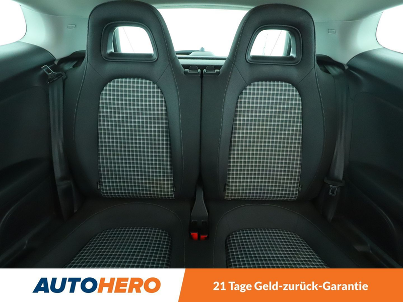 Volkswagen Scirocco 2.0 TSI BlueMotion Aut.*PDC*TEMPO*SHZ* — photo 15
