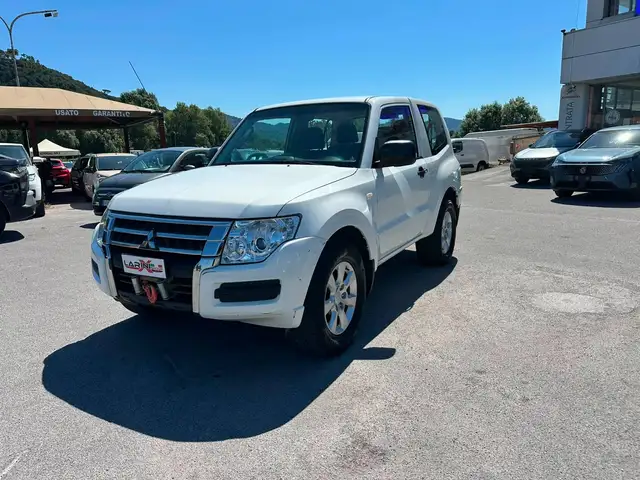 Mitsubishi Pajero Pajero IV  3.2 DID 190 CV INVITE 3p auto - PERFETTA