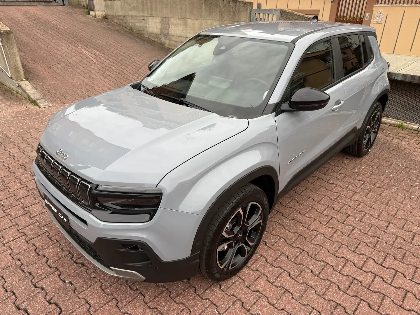 Jeep Avenger 1.2 turbo e-hybrid Summit fwd 110cv edct6 PROMO! Grigio - 1
