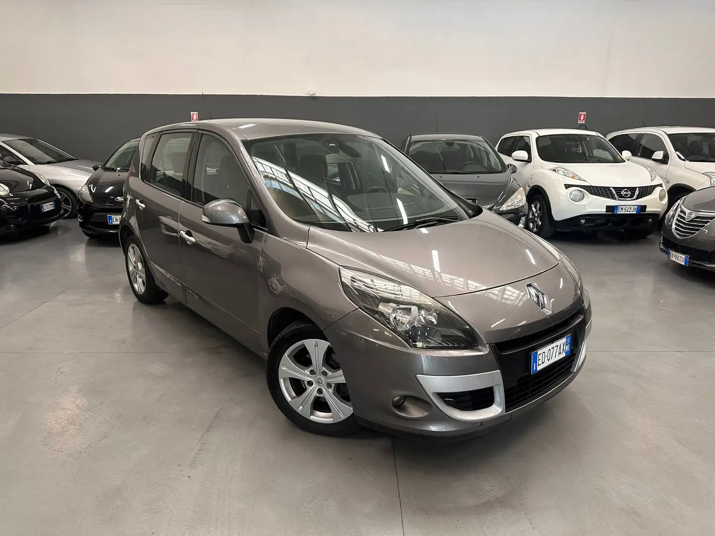 Renault Scenic X-Mod 1.5 dci neopatentati - 1