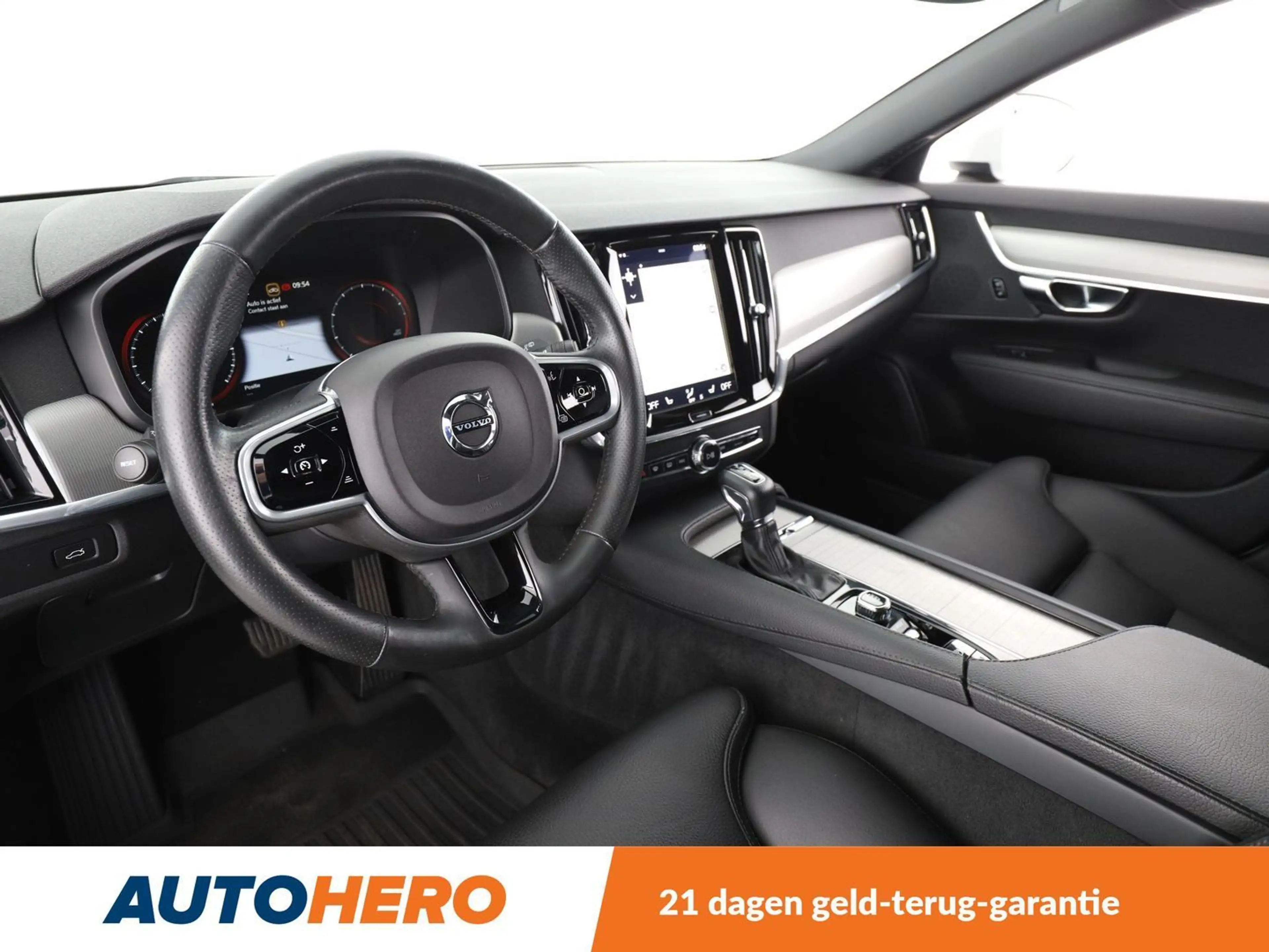 Volvo V90 Cross Country 2.0 T5 Pro AWD — photo 11