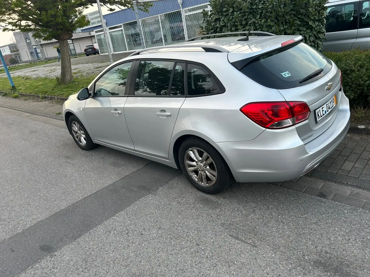 Chevrolet Cruze 1.7 LT+ Silber - 2