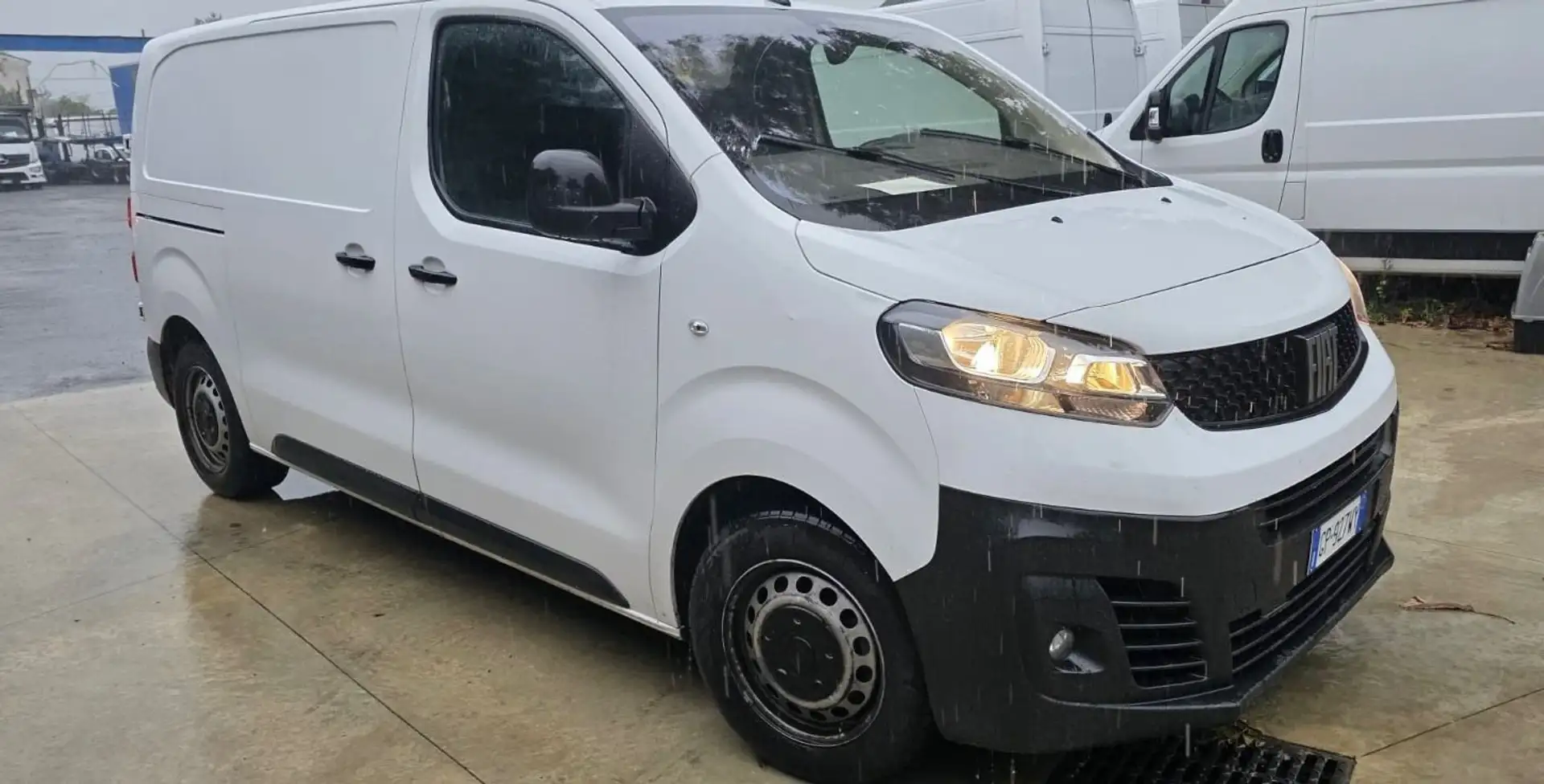 Fiat Scudo 1.5BlueHdi 100cv L2H1 FURGONE Anno 2023 Bianco - 2