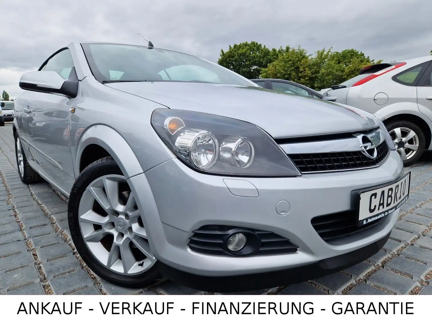 Opel Astra H CABRIO Twin Top Edition*TEMPO*KLIMA*2.HD Argent - 1
