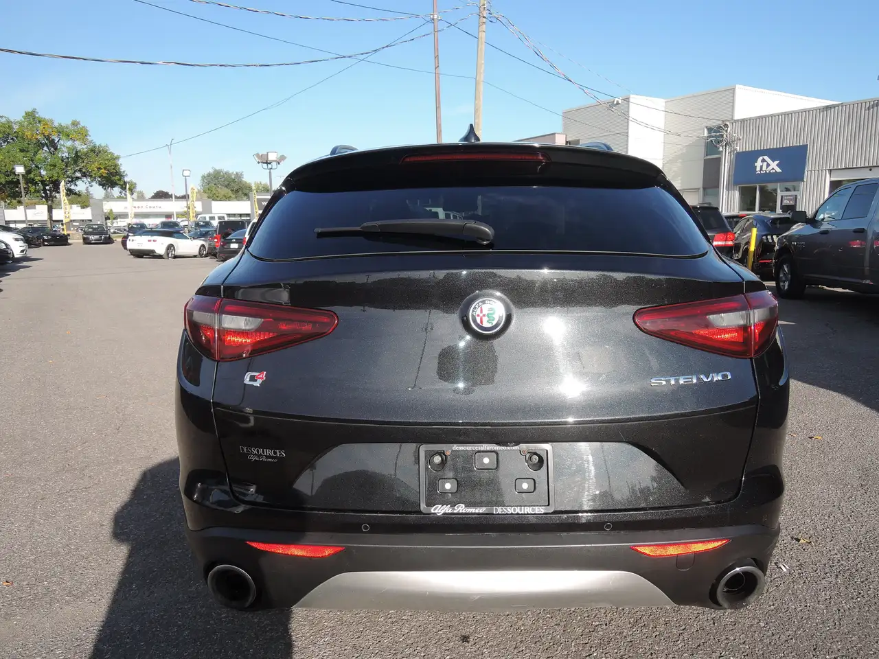 Alfa Romeo Stelvio снимка Alfa Romeo Stelvio