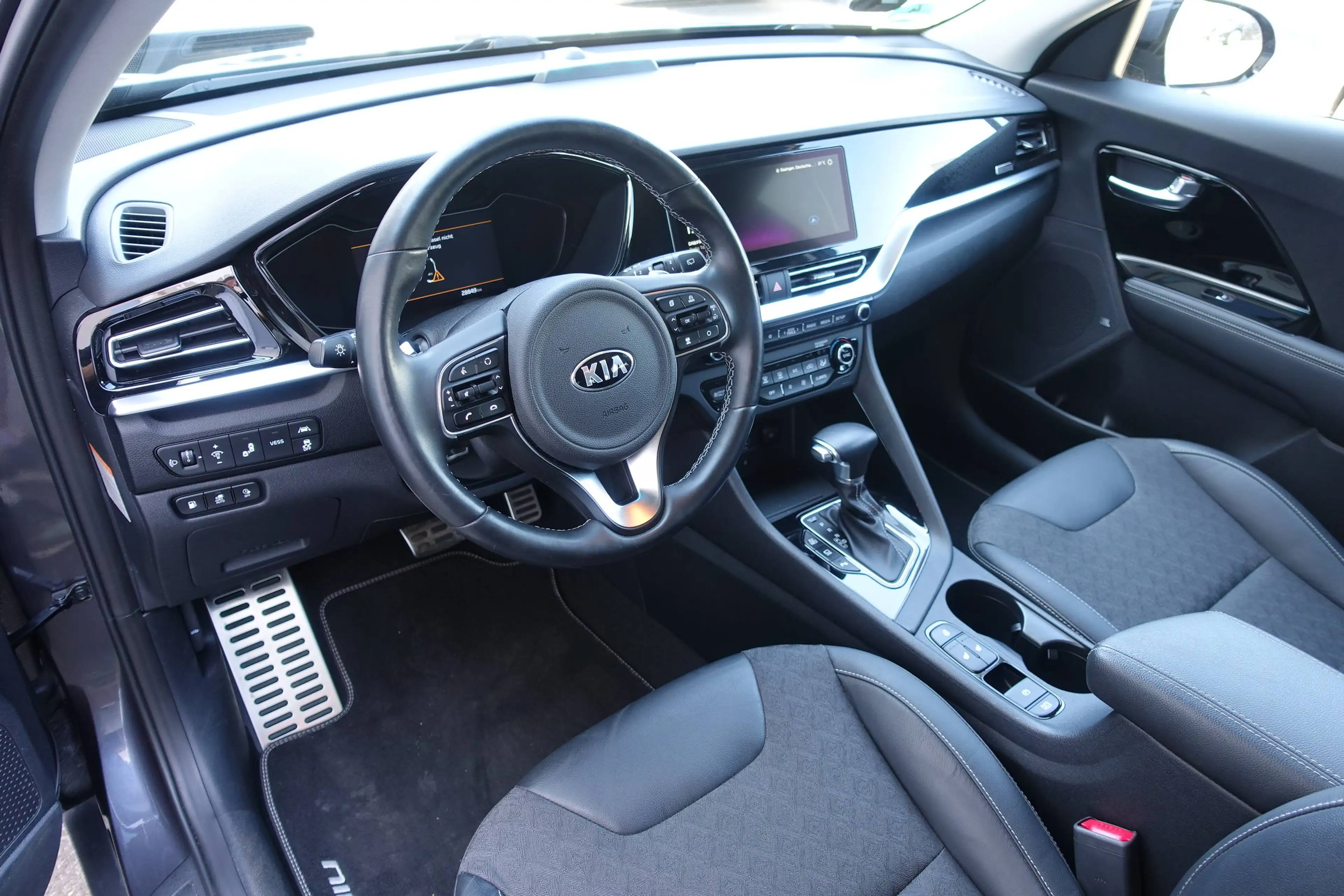 Kia Niro Niro Spirit Plug-in Hybrid NAVI"LED"AHK"KAMERA — photo 4