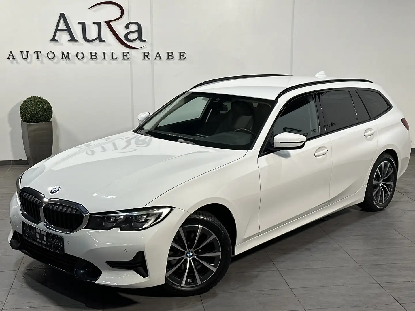 BMW 320 Touring Sport-Line NAV+LED+AHK+17ZO+SHT+LC Alb - 1