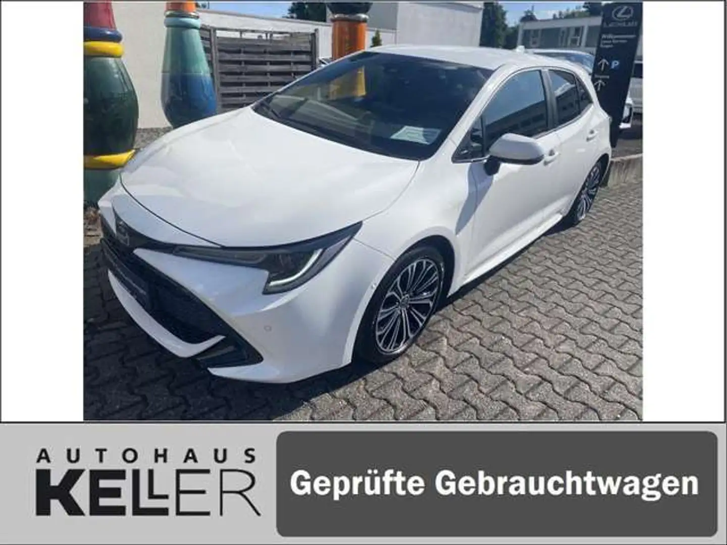Toyota Corolla Corolla 2.0 Hybrid Club Technik P.-LED-Carplay Weiß - 1