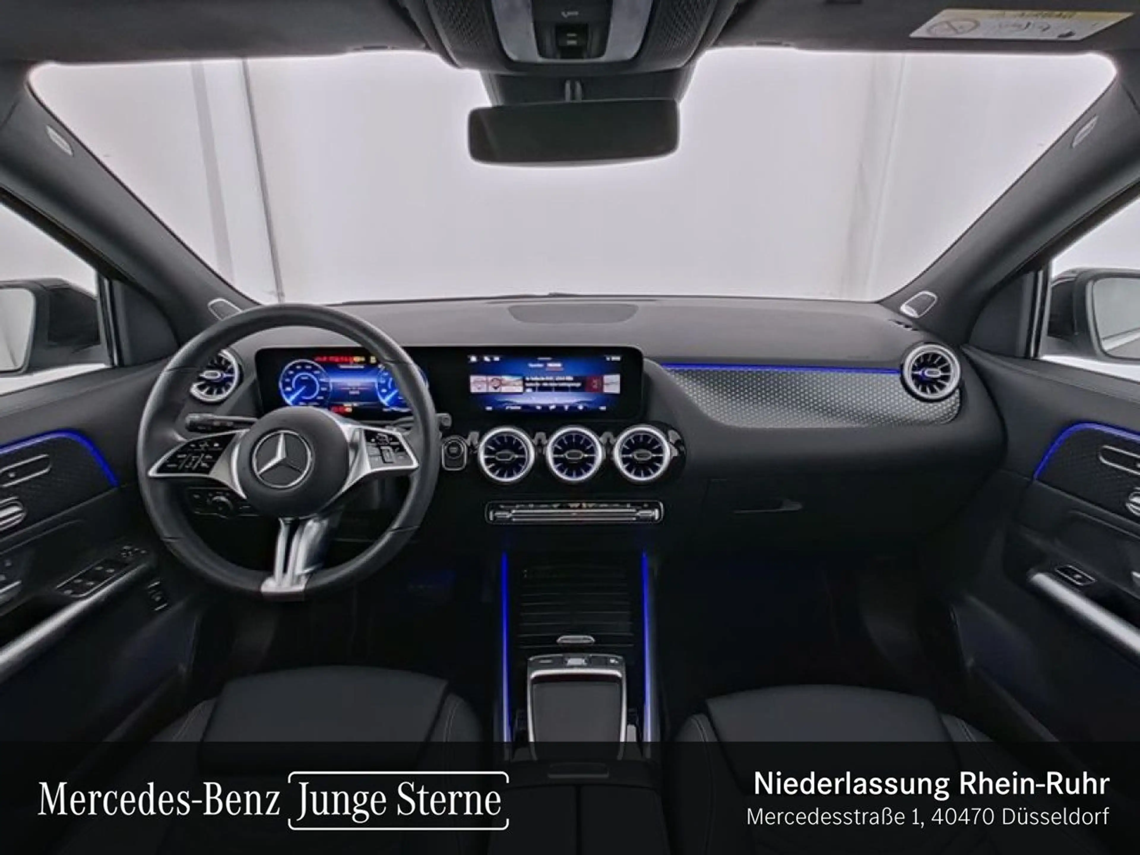 Mercedes-Benz EQA 350 4Matic Progressive Pano Burmester Distr. — photo 10