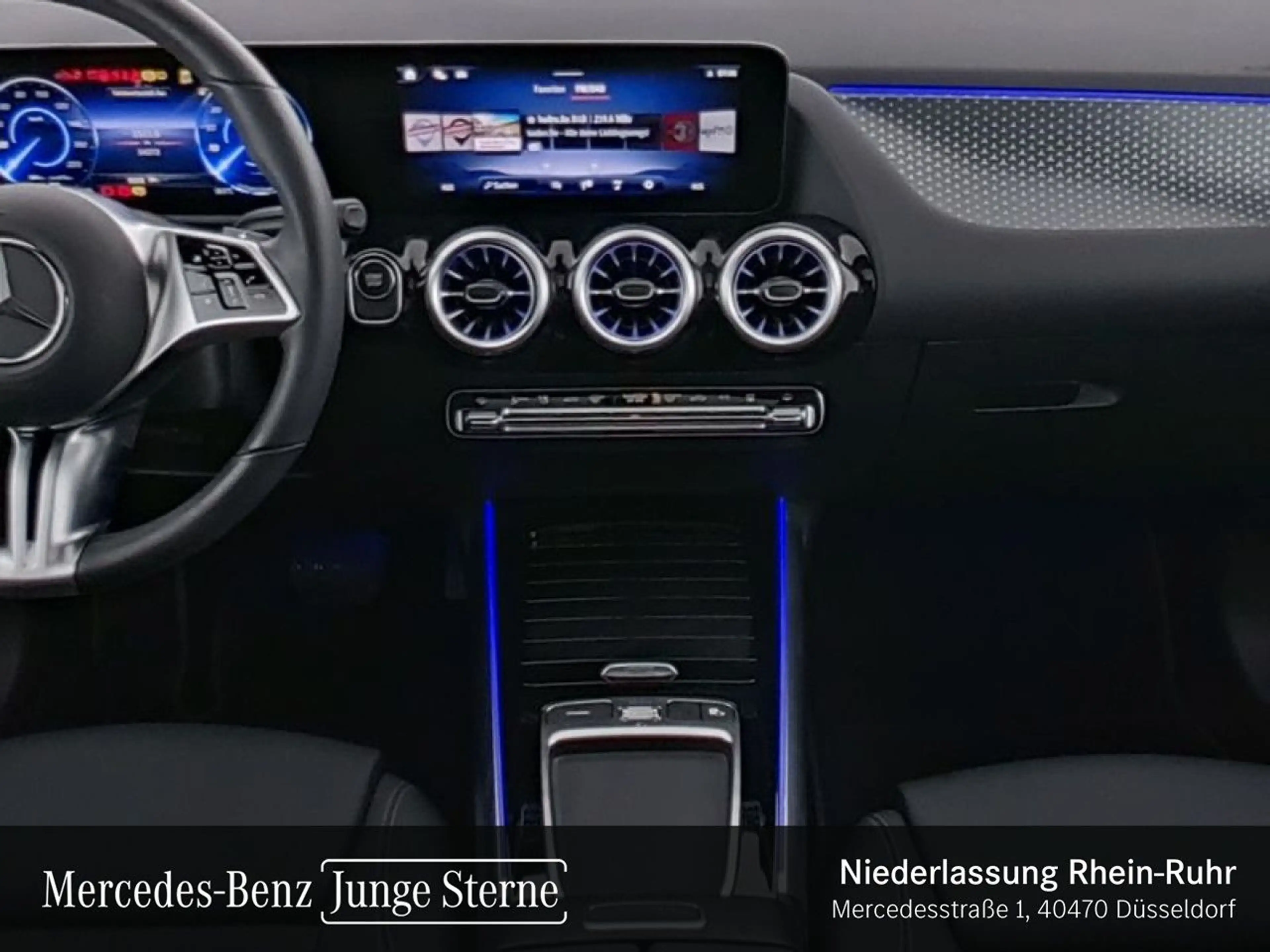 Mercedes-Benz EQA 350 4Matic Progressive Pano Burmester Distr. — photo 8