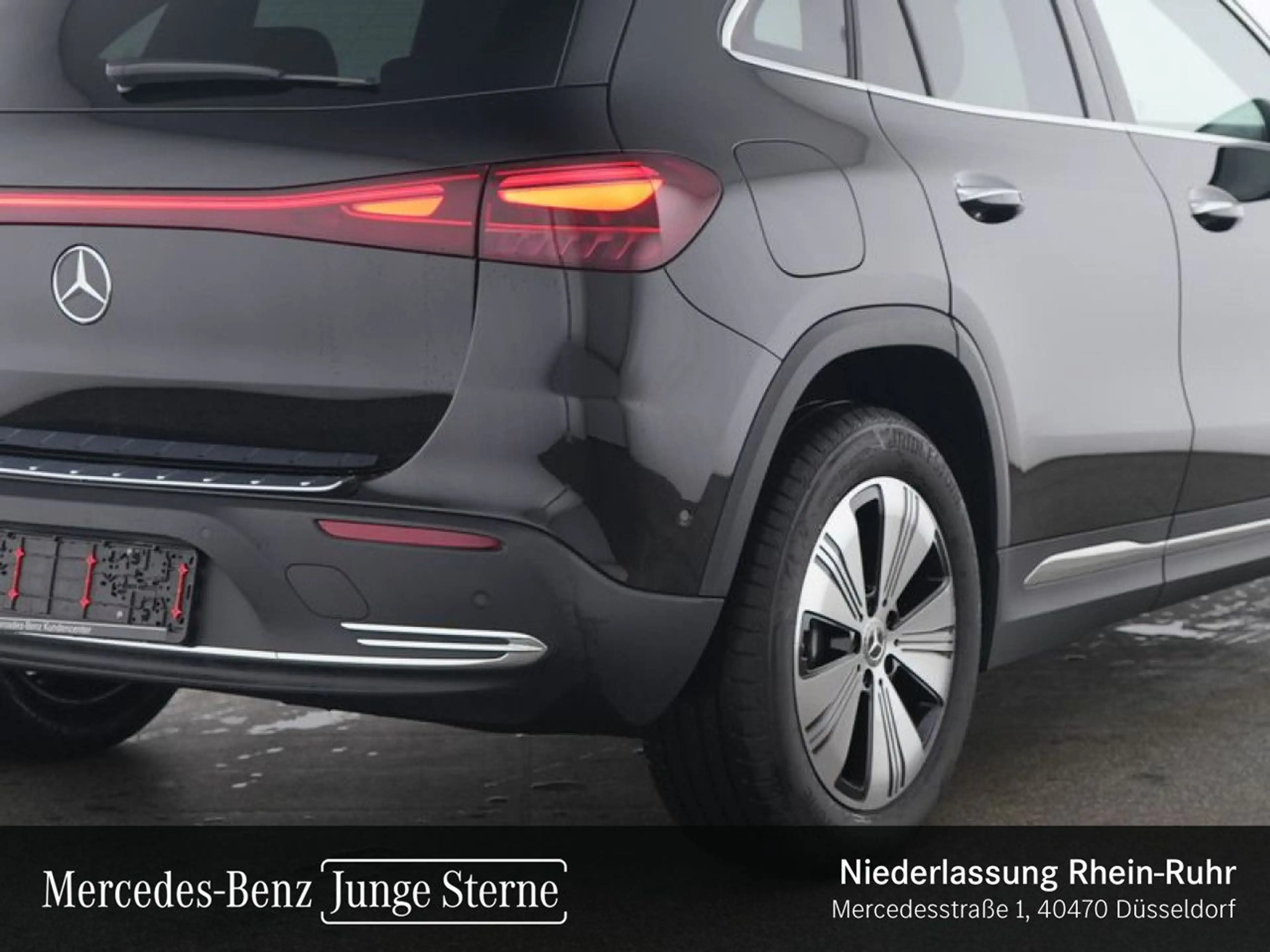 Mercedes-Benz EQA 350 4Matic Progressive Pano Burmester Distr. — photo 6