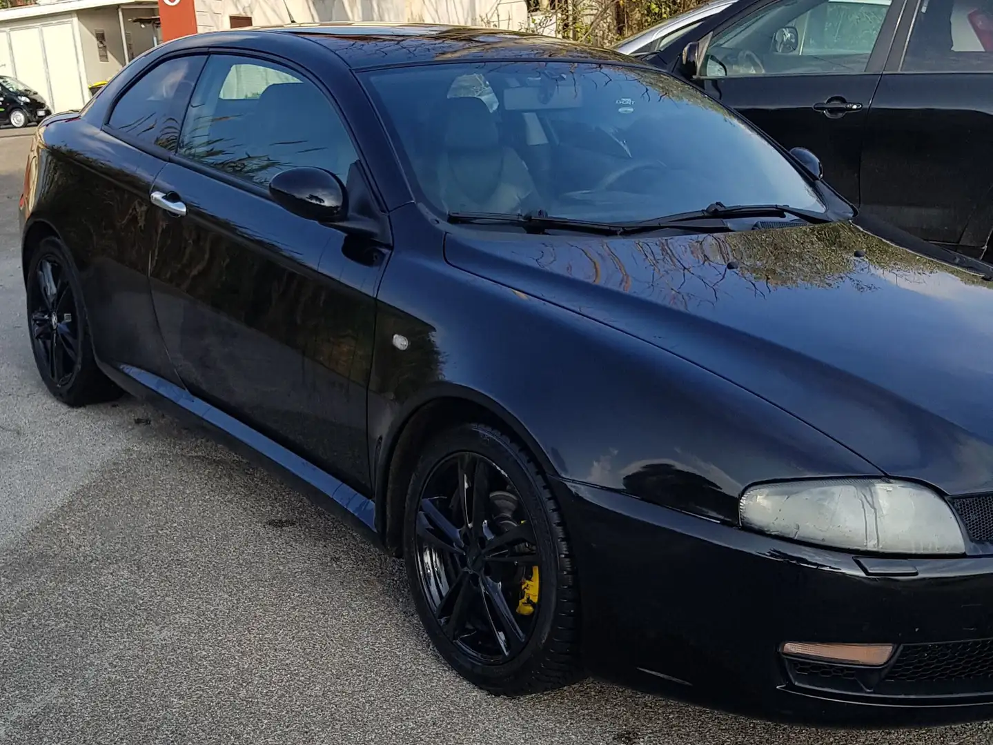 Alfa Romeo GT GT 1.9 jtd mjt Progression Чорний - 2