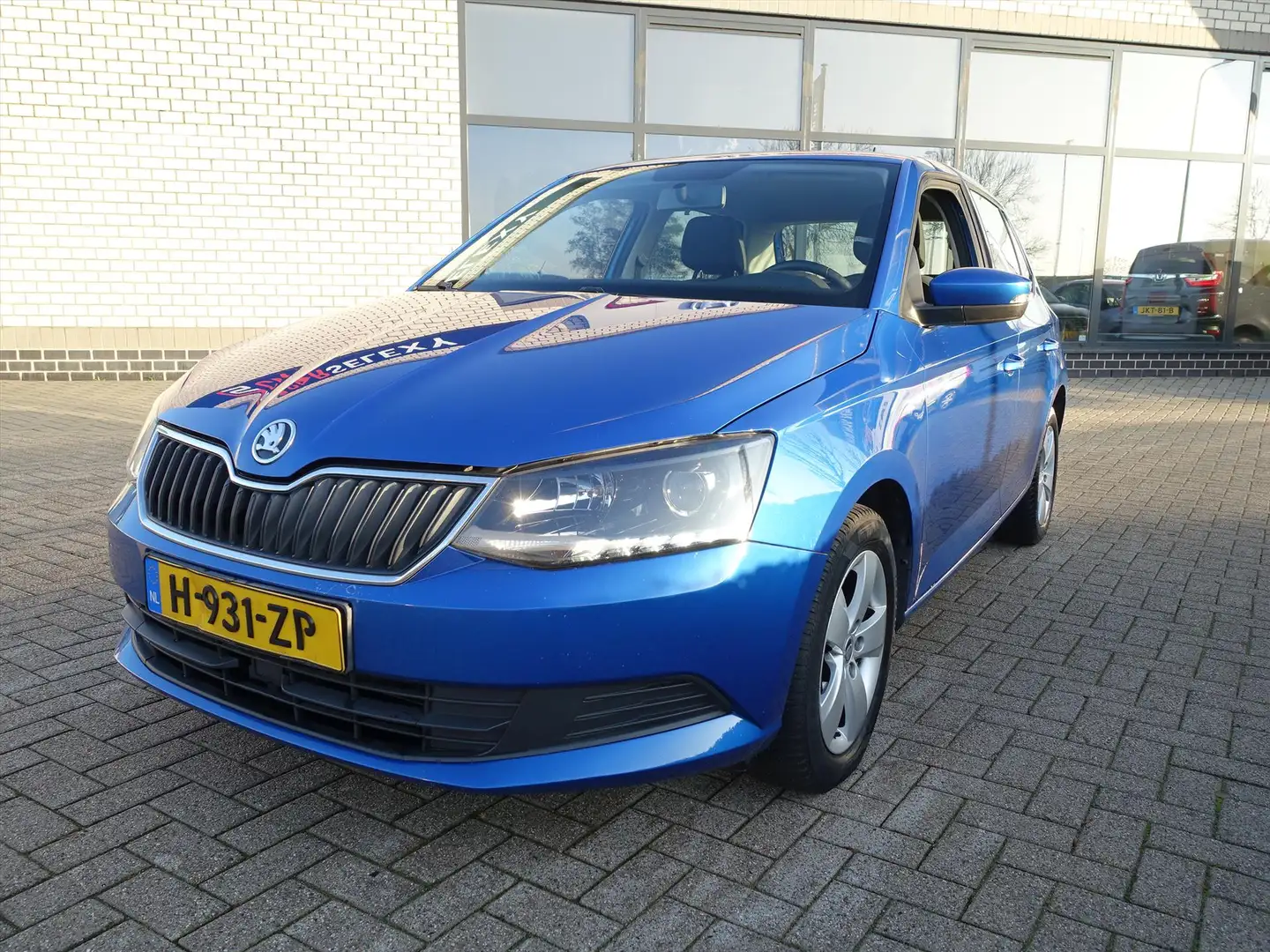Skoda Fabia 1.0 Greentech 75pk Drive Bleu - 2