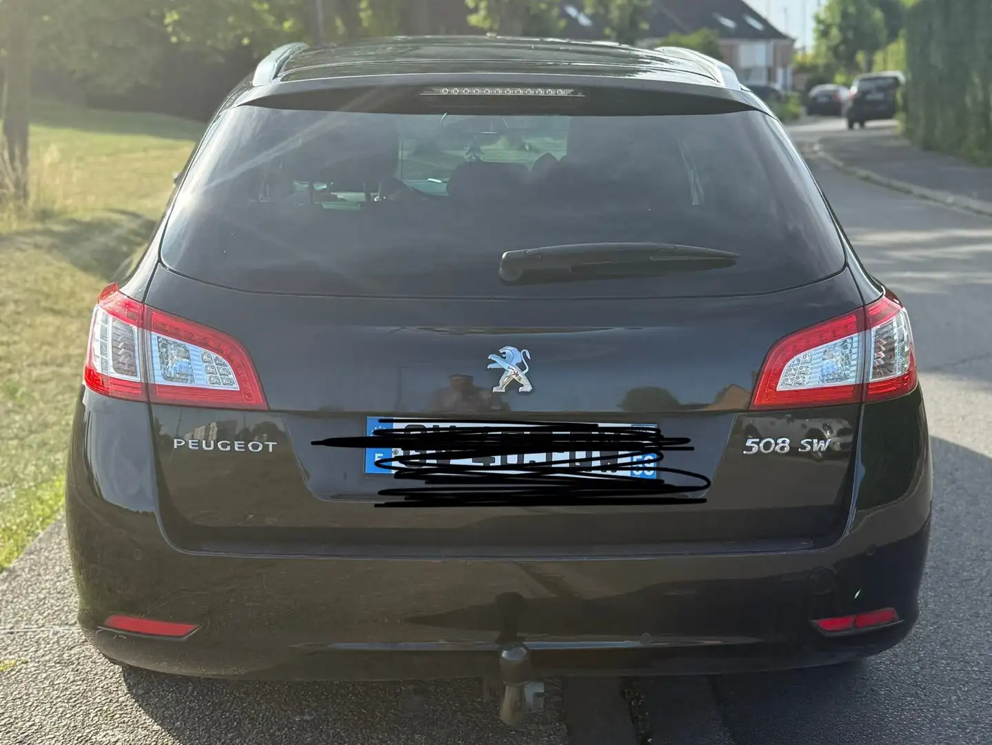 Peugeot 508 508 SW 1.6 e-HDi FAP BMP6 BLUE LION Féline Noir - 2