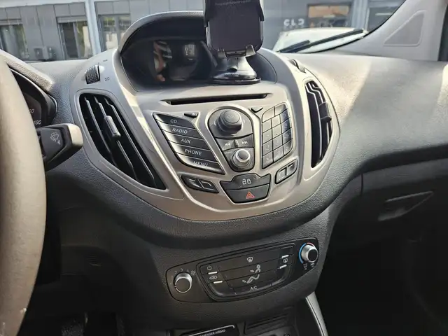 Ford Tourneo Courier view 14
