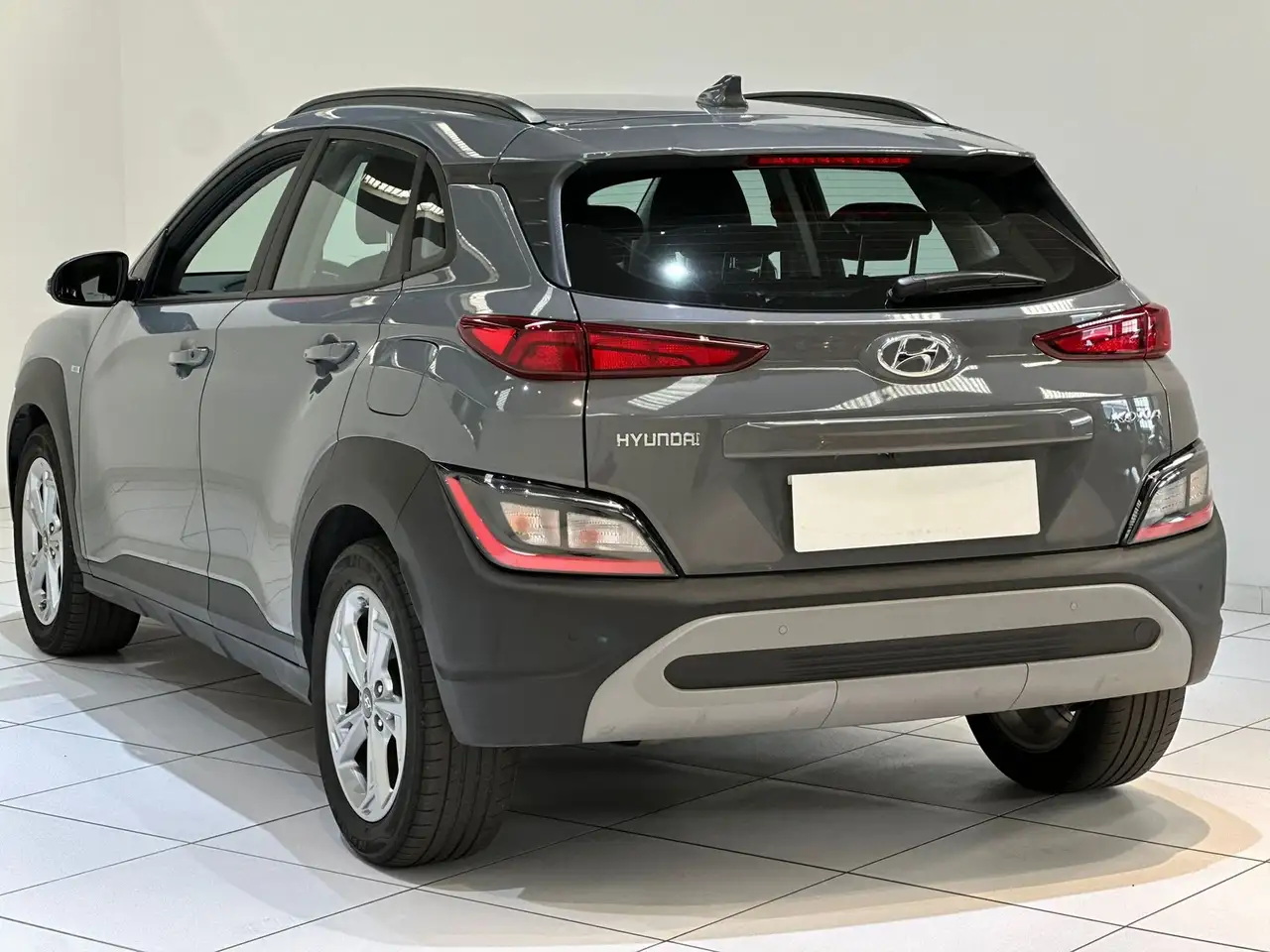 Hyundai KONA 1.0 T-GDI 48V 120cv Xtech+ 5