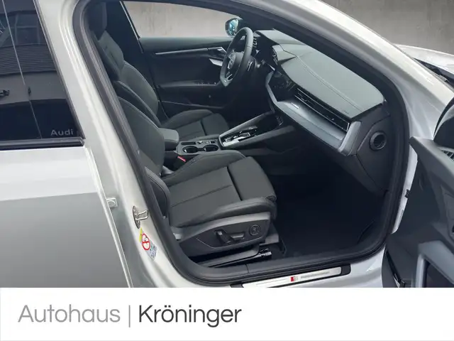 Audi A3 view 9