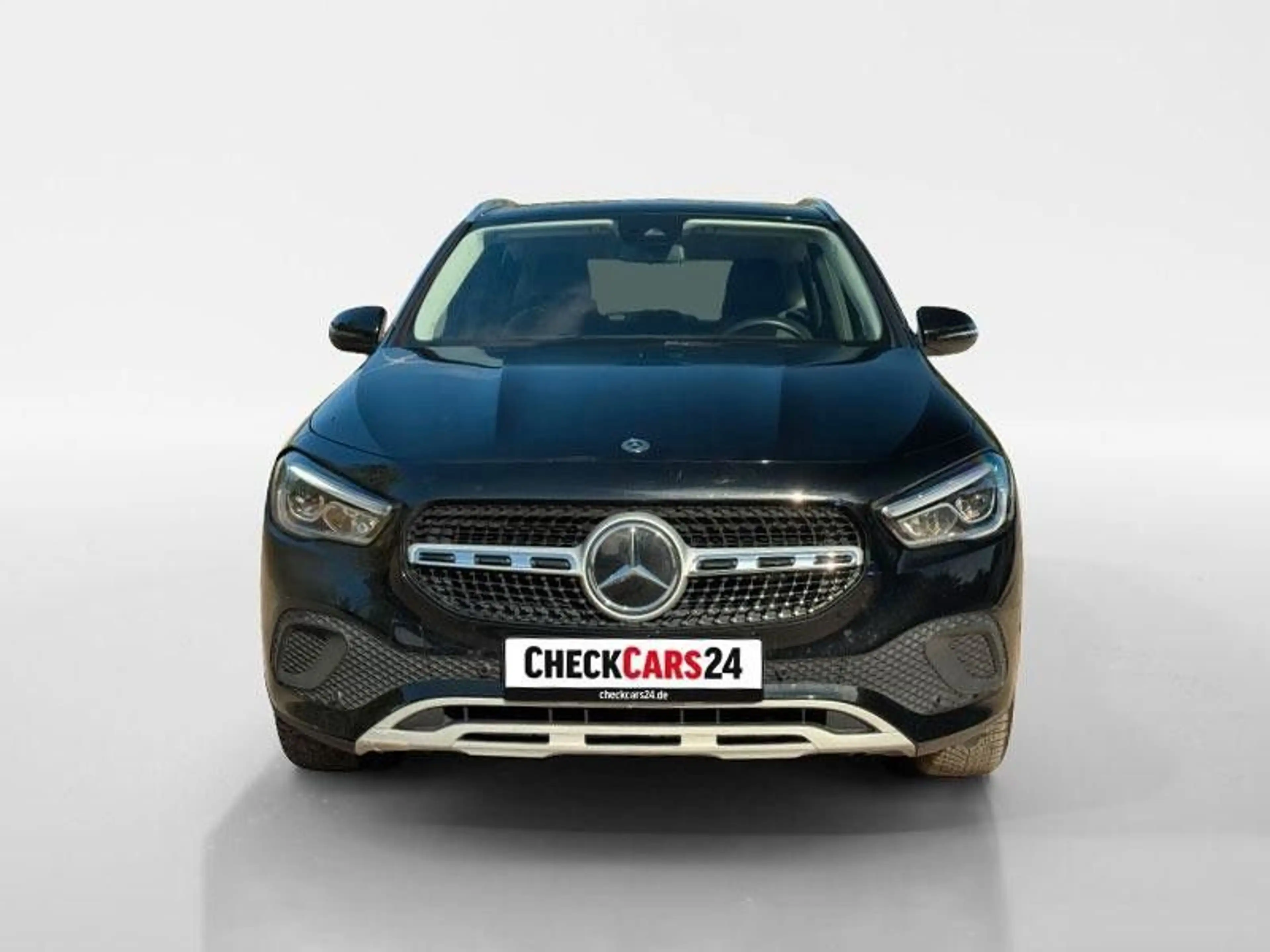 Mercedes-Benz GLA 200 — photo 3