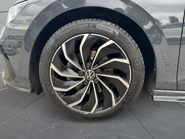 Volkswagen Golf view 15