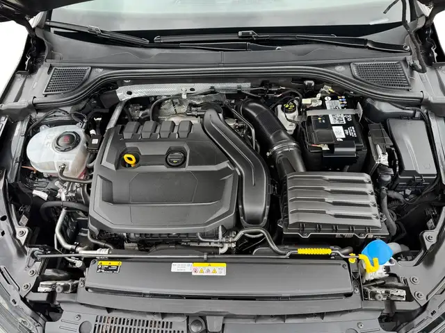 Volkswagen Golf view 12