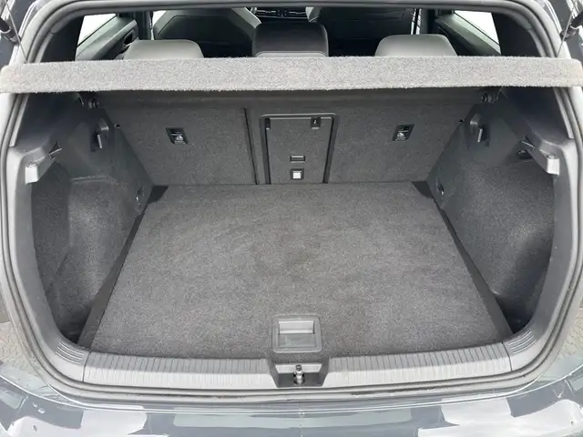 Volkswagen Golf view 14