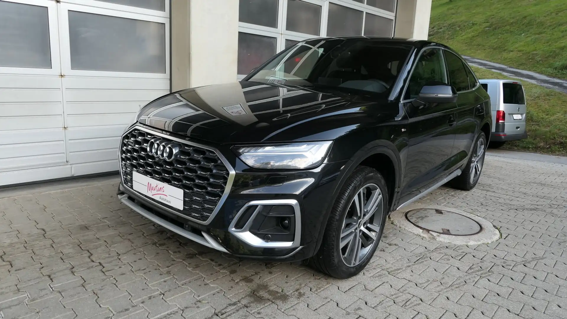 Audi Q5 55 TFSI e quattro S line Schwarz - 1