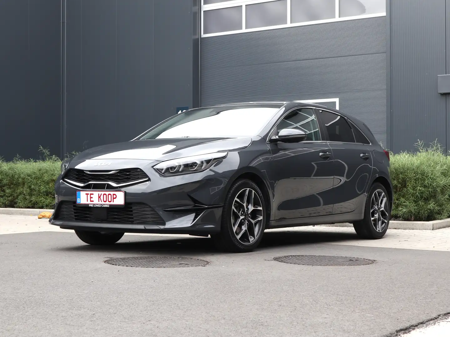 Kia Ceed SW / cee'd SW (nog 6 jaar fabrieksgarantie)! Grijs - 1