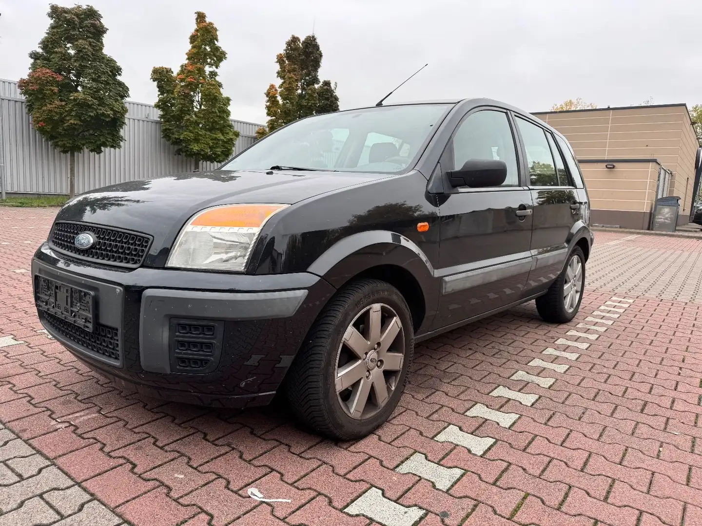 Ford Fusion Fun  *TÜV 06-2026* Schwarz - 1