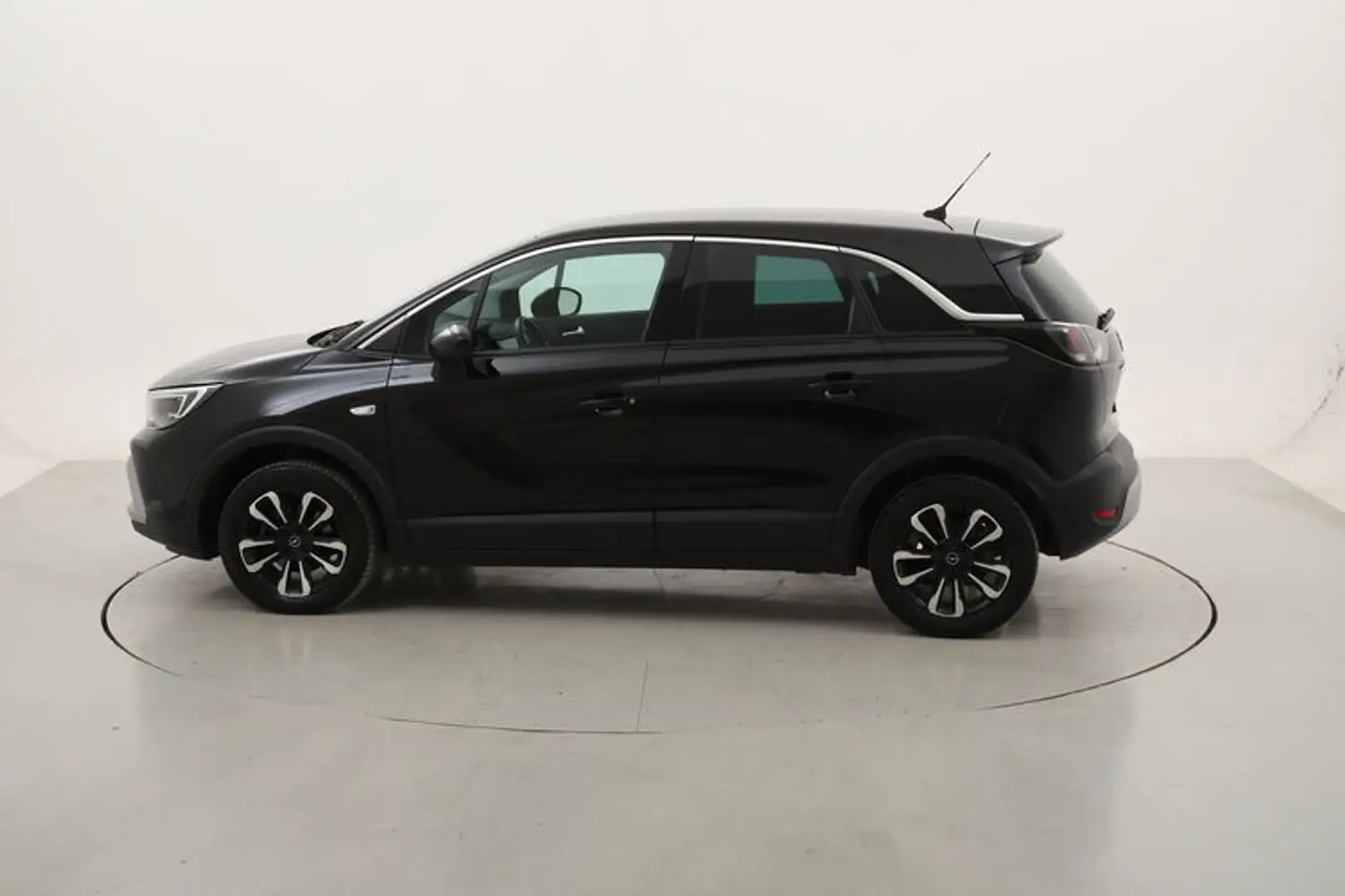 Opel Crossland X Elegance 1.2 Benzina 131CV Noir - 2