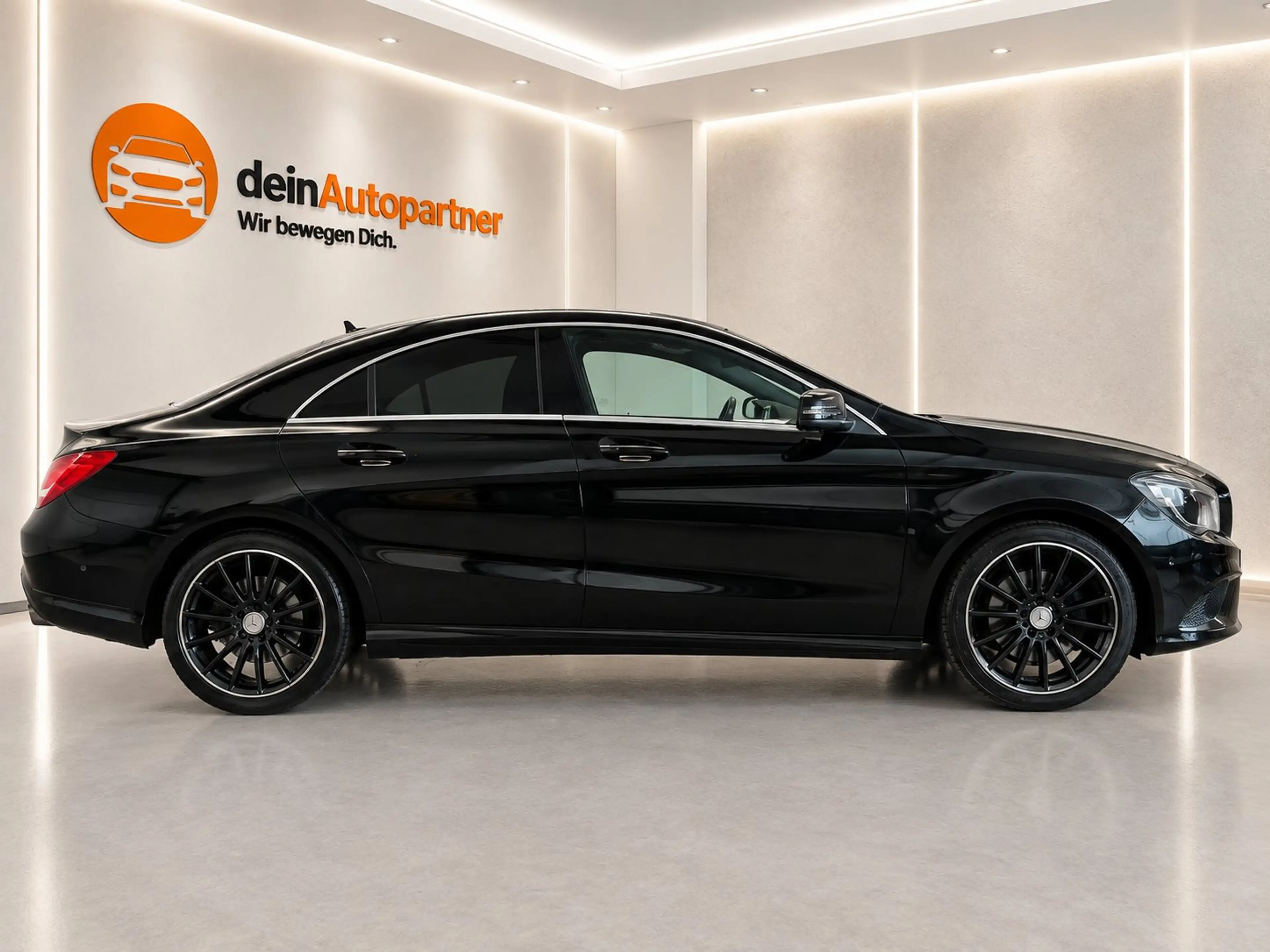 Mercedes-Benz CLA 200 CLA 200 Xenon Leder PDC — photo 4