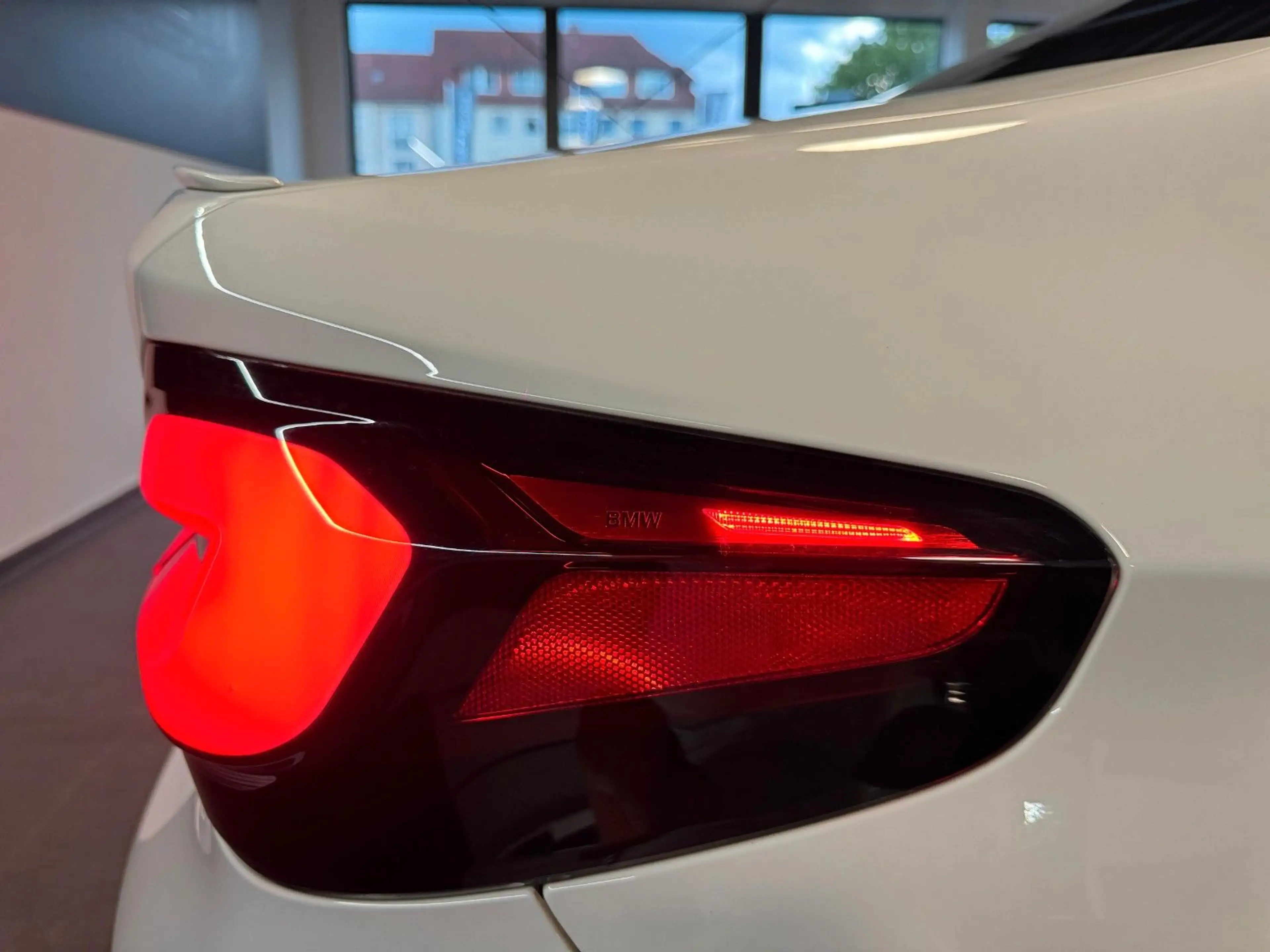 BMW 550 i xDrive Lim. /Sd+Stand-Hz+Head-Up+360°+ACC — photo 6