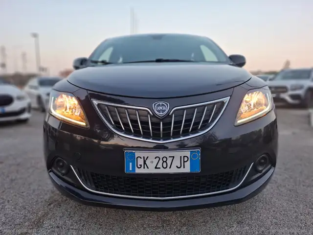 Lancia Ypsilon view 14