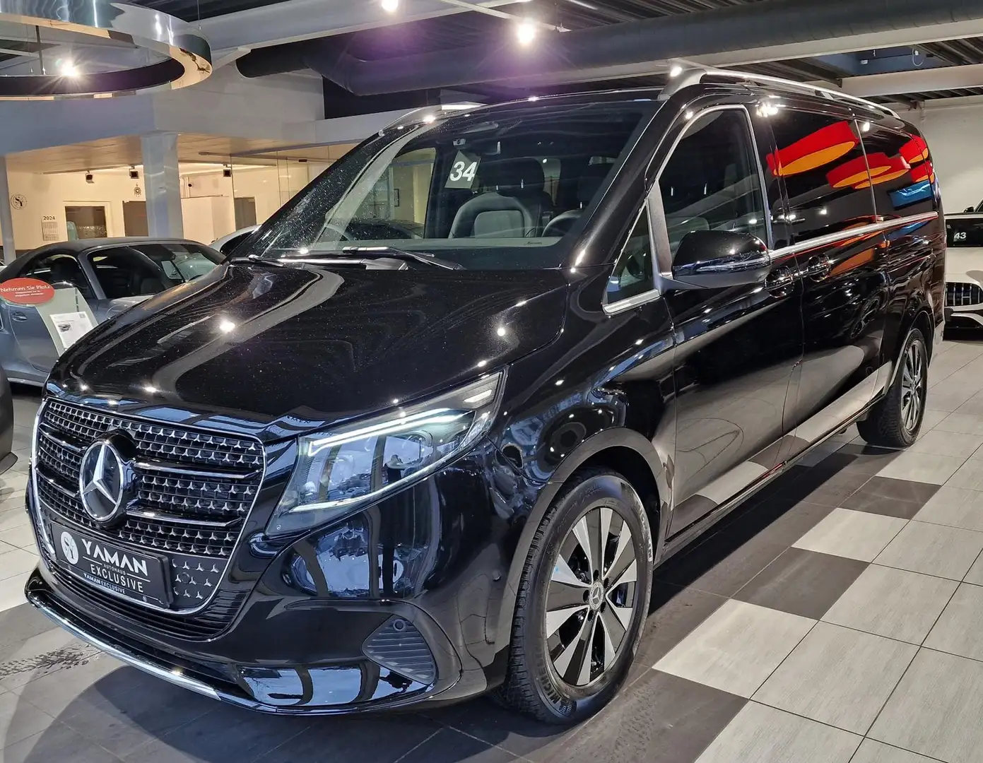 Mercedes-Benz V 300 d AVANTGARDE extralang*StHzg*2xEl-Türen Schwarz - 1