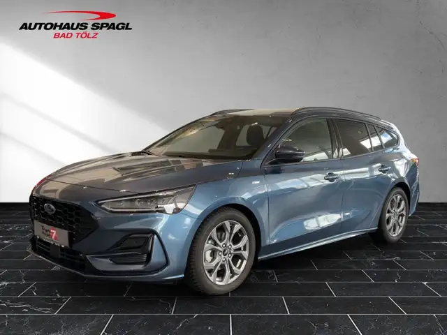 Ford Focus view 2