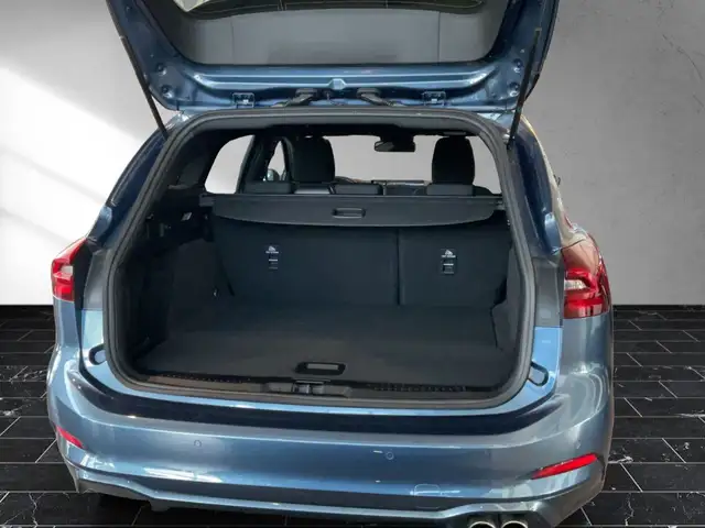 Ford Focus view 15