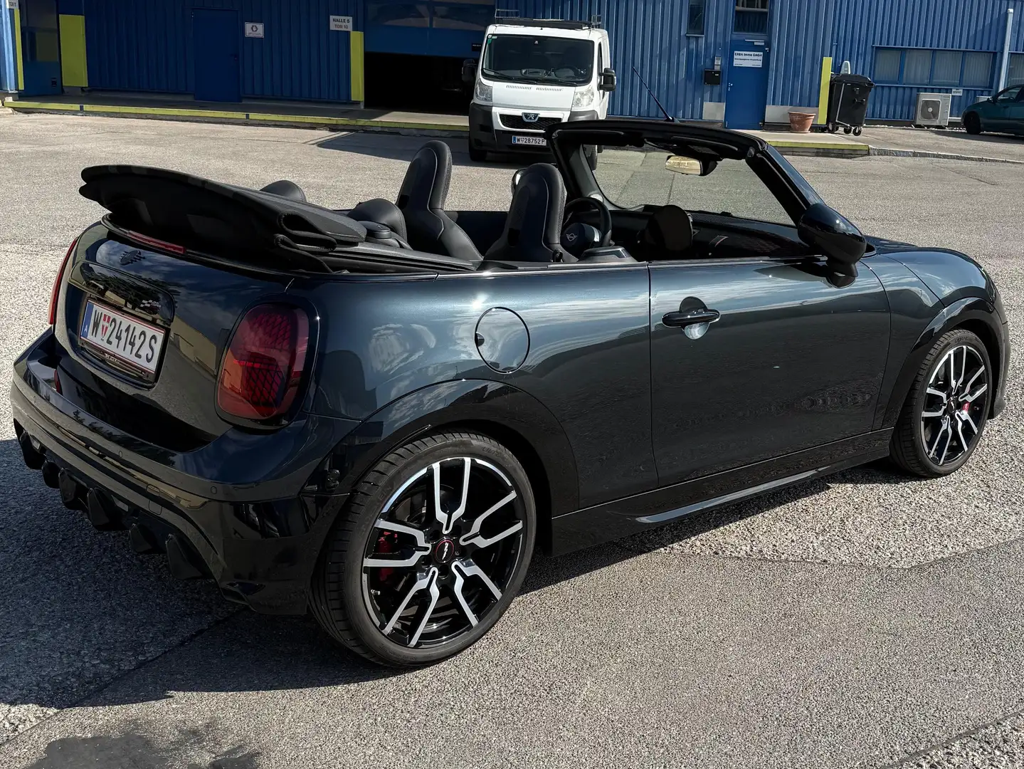 MINI John Cooper Works Cabrio MINI John Cooper Works Cabrio Aut. John Cooper Works Grau - 2