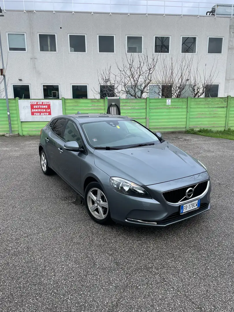 Volvo V40 Geartronic 2.0 Gris - 1